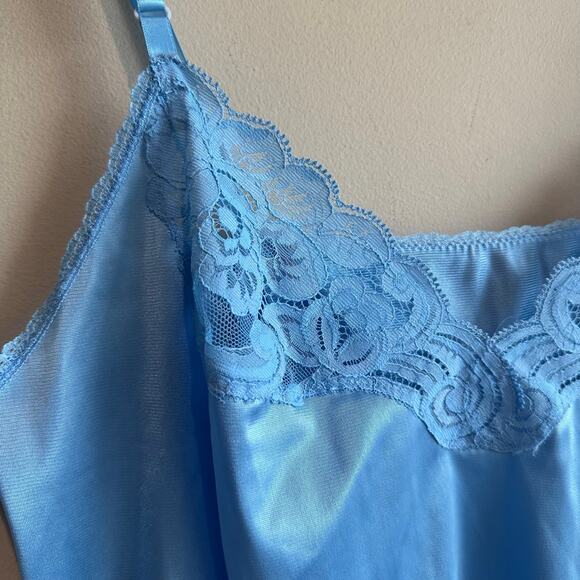 Vanity Fair Vintage Stain Lace Camisole Lingerie Top Made in USA Blue size 38 - Picture 3 of 13